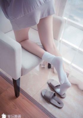 女警被吊起来两腿扯开_BD英语神马影院在线