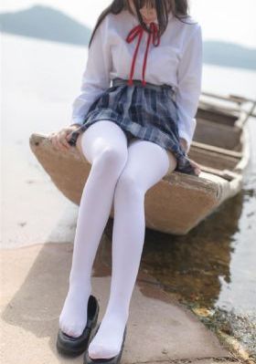 亚洲毛茸茸浓毛多水多_超清在线播放