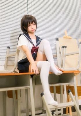 伸进肚兜揉捏呻吟_在线电影免费观看